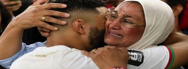 بسبب "هواتف المؤثرين في الوجوه".. عائلة الصيباري تطالب باحترام خصوصية أمهات الأسود