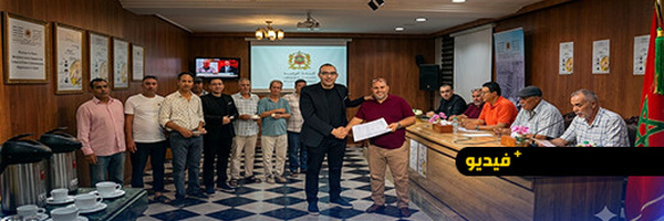 قطاع الثقافة بالناظور يحتفي بالأغنية الريفية الملتزمة ويقدم الألبوم الجديد للفنان حسن أكراو