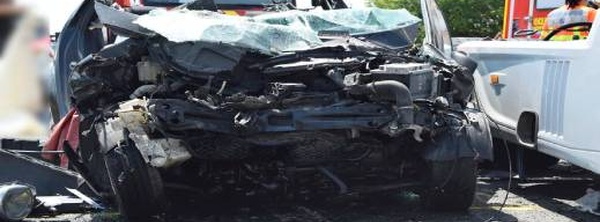مصرع 3 عمال زراعيين مغاربة وإصابة اثنين بجروح خطيرة في حادث سير بفرنسا