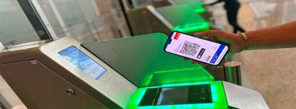 وداعا للأوراق في المطارات المغربية.. إطلاق نظام "Pax Check" للسفر عبر الهاتف
