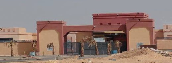 أشغال "الإقامة الرئاسية" لزعيم البوليساريو تقترب من خط النهاية.. غضب واسع بتندوف وسخط على اهدار المساعدات