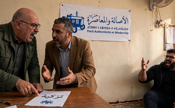 الأصالة والمعاصرة يتجه لمنح تزكية الانتخابات البرلمانية بالدريوش لعزيز مكنيف.. وبرلماني سابق يعتصم بمقر الحزب