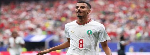 بحسب "إل تشيرينغيتو".. عز الدين أوناحي على رادار برشلونة في الميركاتو الصيفي