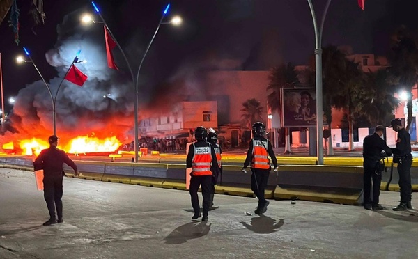 الناظور.. 50 شابا أمام القضاء بعد أحداث بني أنصار.. وتأجيل ملفات إلى 13 و17 غشت