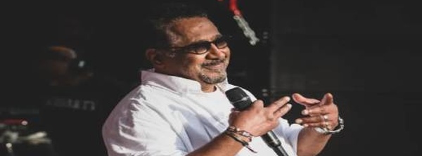 من منصة رباط إفريقيا.. الشاب خالد يوجه رسالة للملك محمد السادس