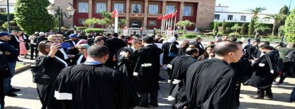 أزمة مهنة المحاماة تتصاعد: جمعية الهيئات تقرر الاستمرار في التصعيد وتعليق المهام