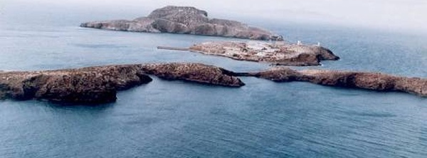 بعد العثور عليهم في جزر إشفارن بالناظور.. نقل 17 مهاجرا إلى مليلية المحتلة