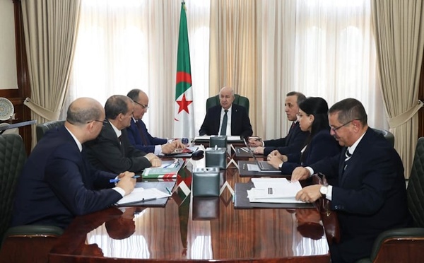 الجزائر تنقل قنصلها العام في وجدة إلى العاصمة البريطانية لندن
