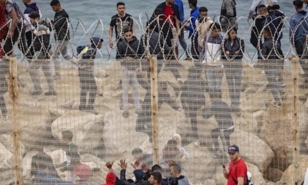 رسالة مغربية لأوروبا: ملتزمون بإعادة عابري سبتة والتصدي لشبكات التهريب والتضليل