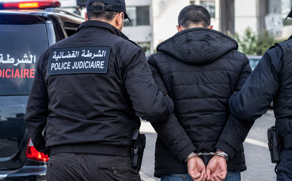 "الشرطة القضائية بالناظور تعتقل ثلاثة أشخاص بشبهة التلاعب في أرقام سيارات ذات ترقيم أجنبي"