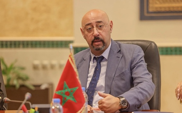 حزب الأصالة والمعاصرة يجمد عضوية عمدة طنجة على خلفية ملف أوراق التصويت