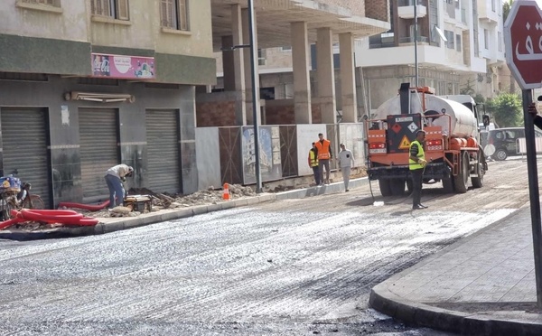 مصدر ينفي حفر شوارع الناظور المعبّدة حديثا ويؤكد: صفقات “SRM” تستهدف أزقة أخرى