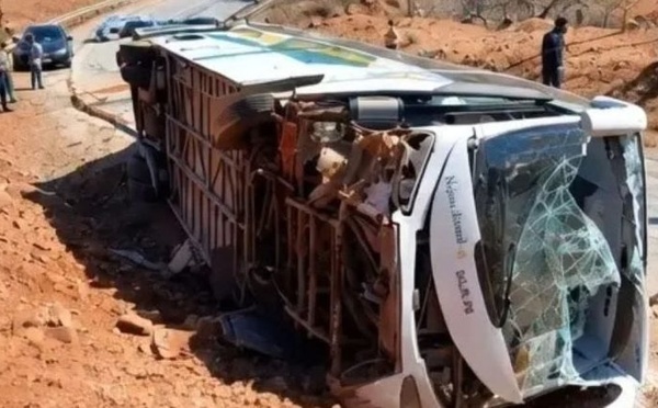 انقلاب حافلة مسافرين بمدخل تارجيست يخلف إصابات بليغة 