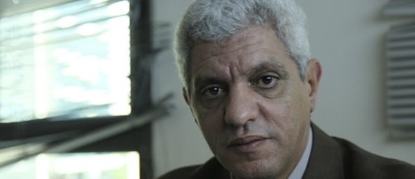 الوزاني يفند شائعات استقالته من رئاسة مجلس الحسيمة ويؤكد استمراره في مهامه