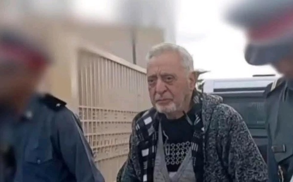 أسرة النقيب زيان تعلن إصابته بورم وتطالب بالكشف عن تفاصيل وضعه الصحي